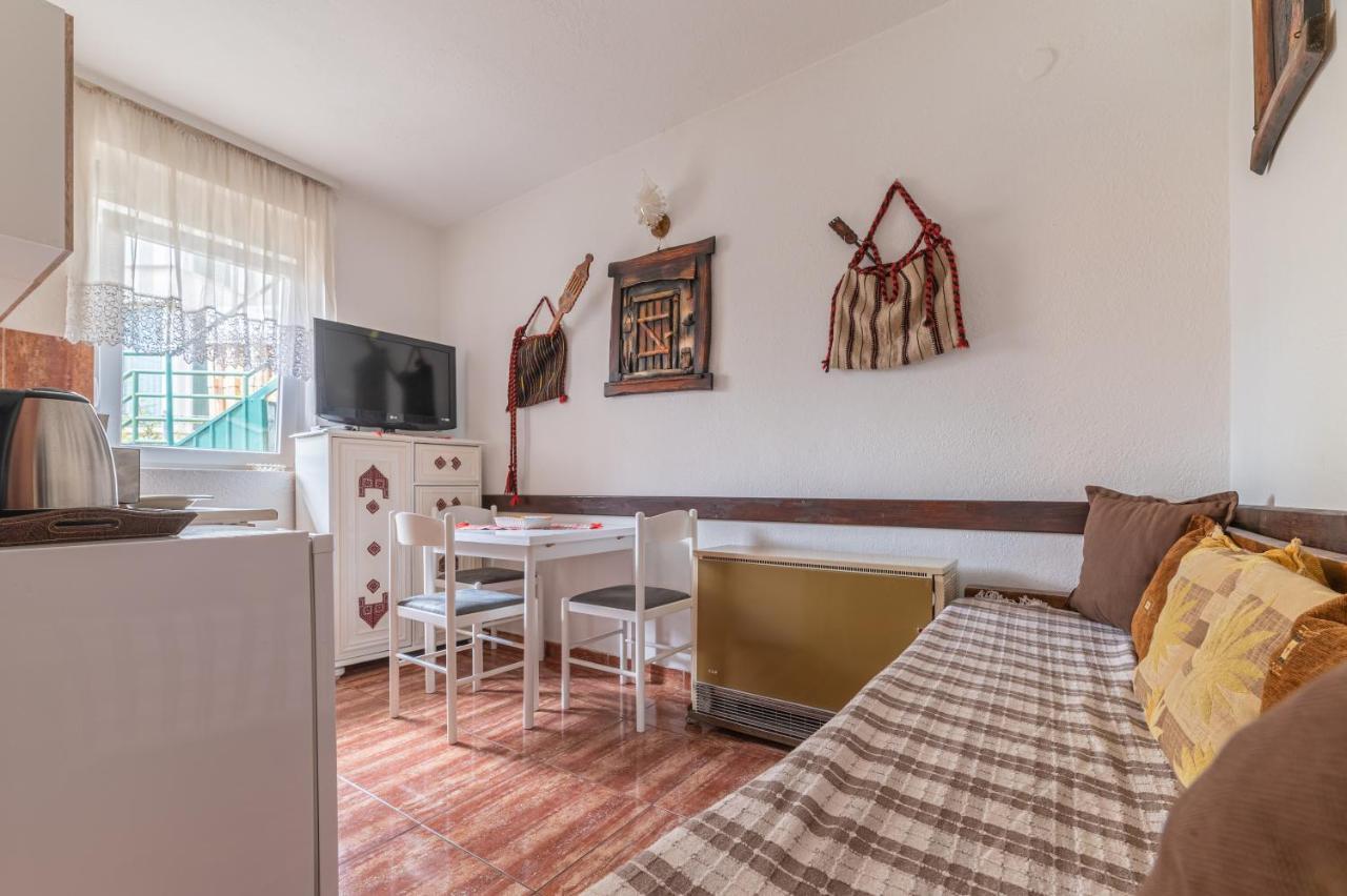 Frile Apartments Nikšić Kültér fotó